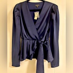 NWT Navy Express Blouse - size M